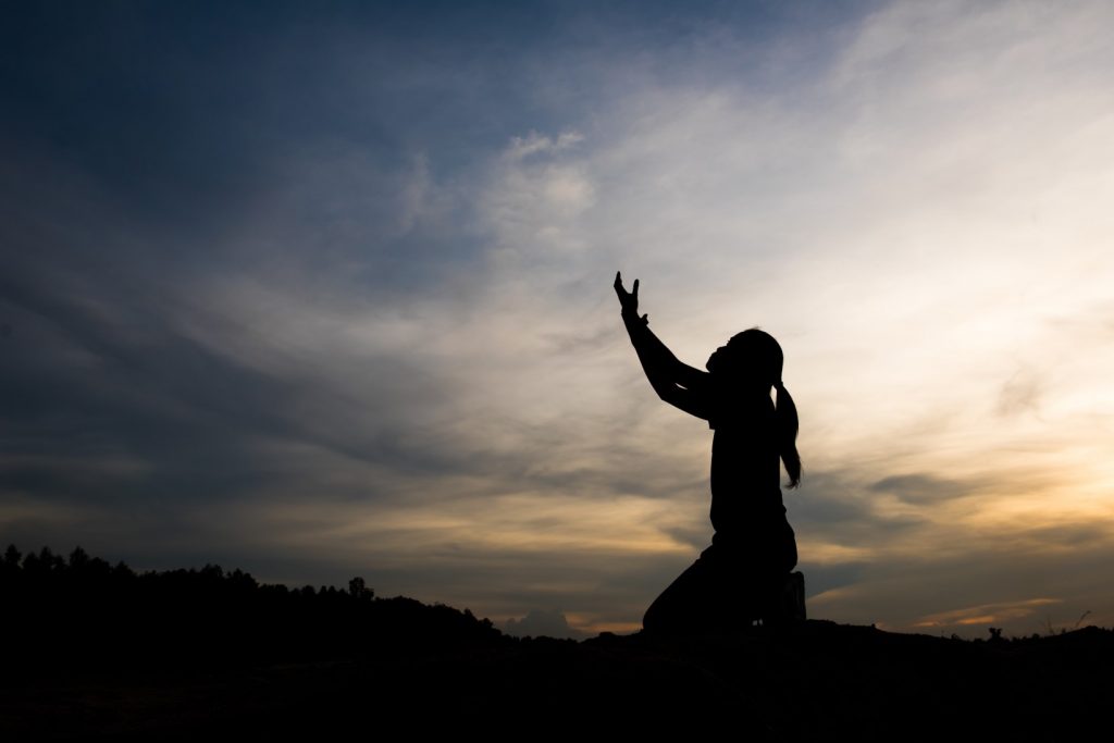 woman praying